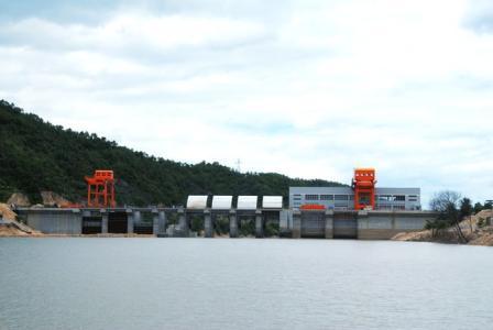 中電投江西三和躍洲水電站、峽山水電站項目發(fā)電機電阻柜運行良好